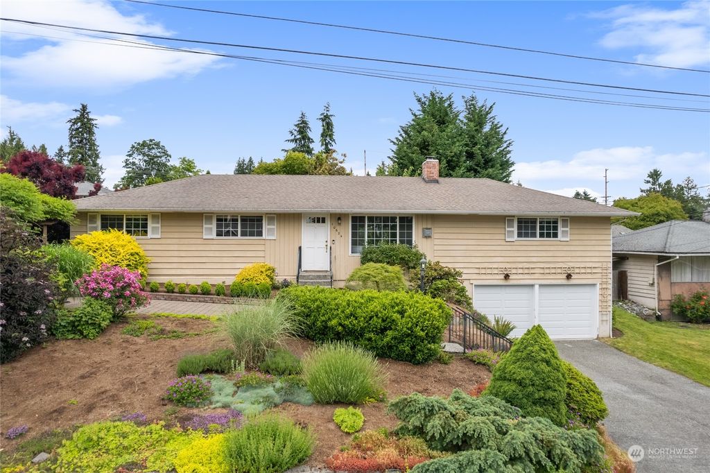Photo of 10624 NE 194th Street, Bothell, WA 98011 (MLS # 2256429)
