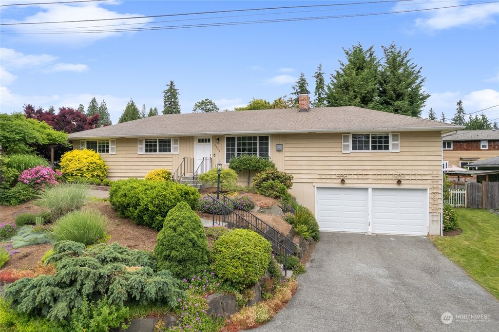 Photo of 10624 NE 194th Street, Bothell, WA 98011 (MLS # 2256429)