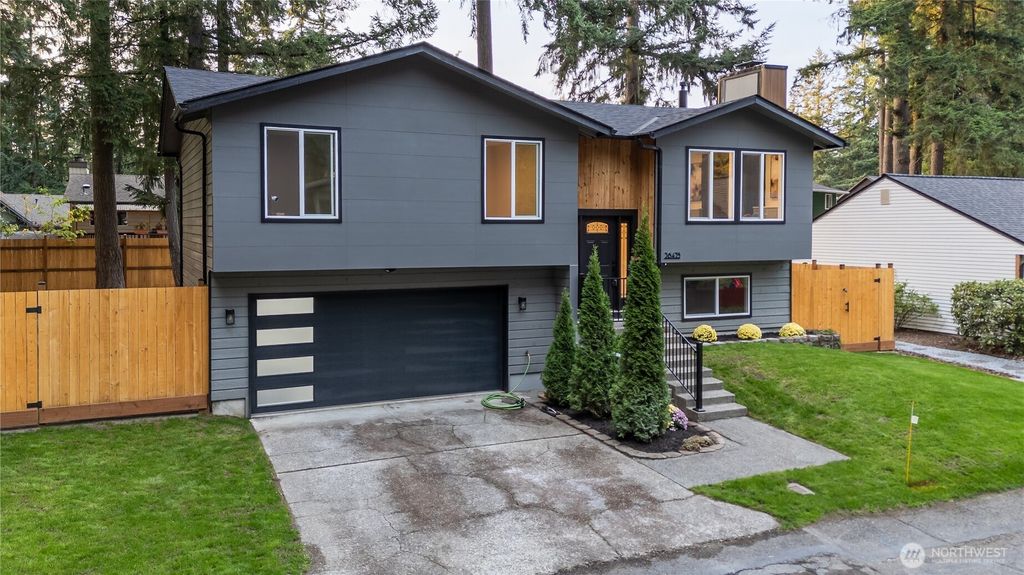 Photo of 26425 189th Avenue SE, Covington, WA 98042 (MLS # 2435194)