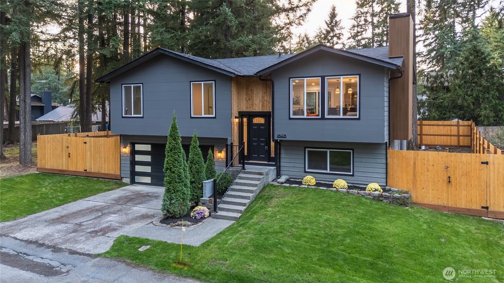 Photo of 26425 189th Avenue SE, Covington, WA 98042 (MLS # 2435194)