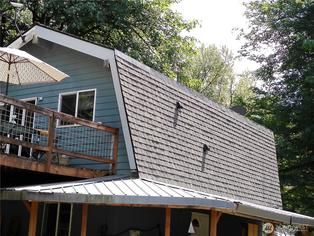 Photo of 11108 Mt View Drive, Granite Falls, WA 98252 (MLS # 2379301)