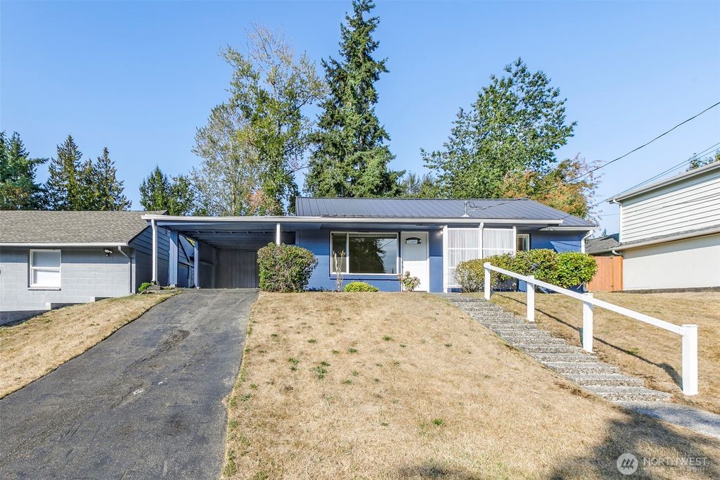 Photo of 23208 55th Avenue W, Mountlake Terrace, WA 98043 (MLS # 2430346)