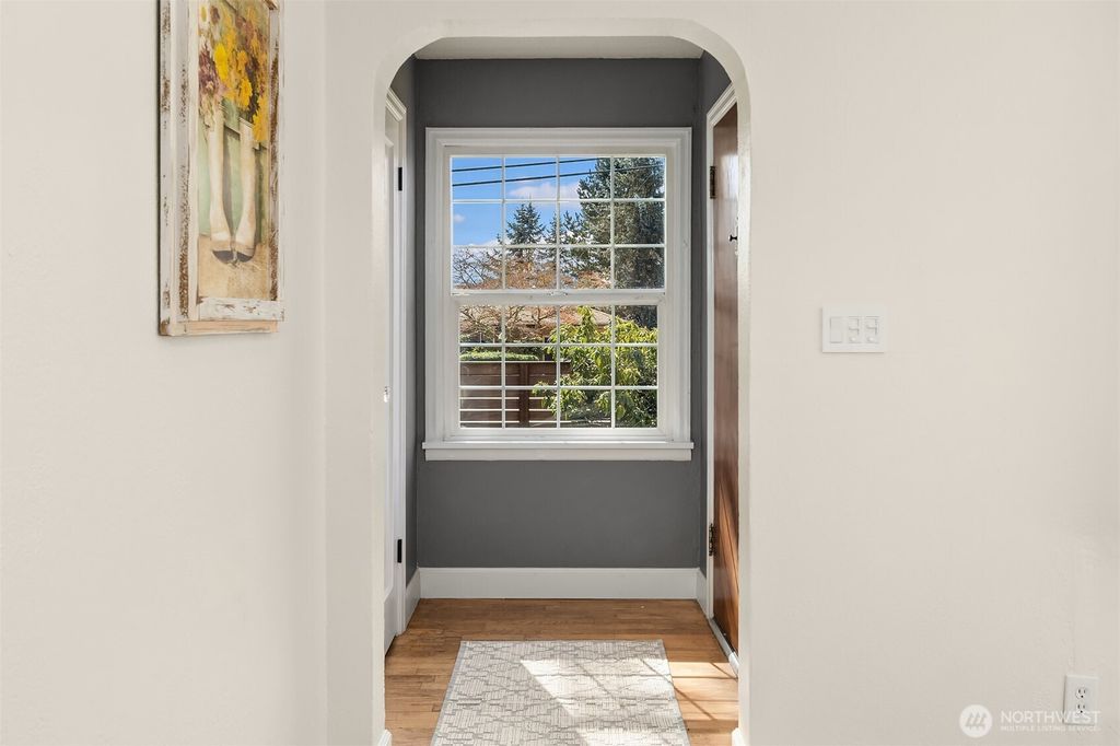 Photo of 510 10th Street, Snohomish, WA 98290 (MLS # 2500502)