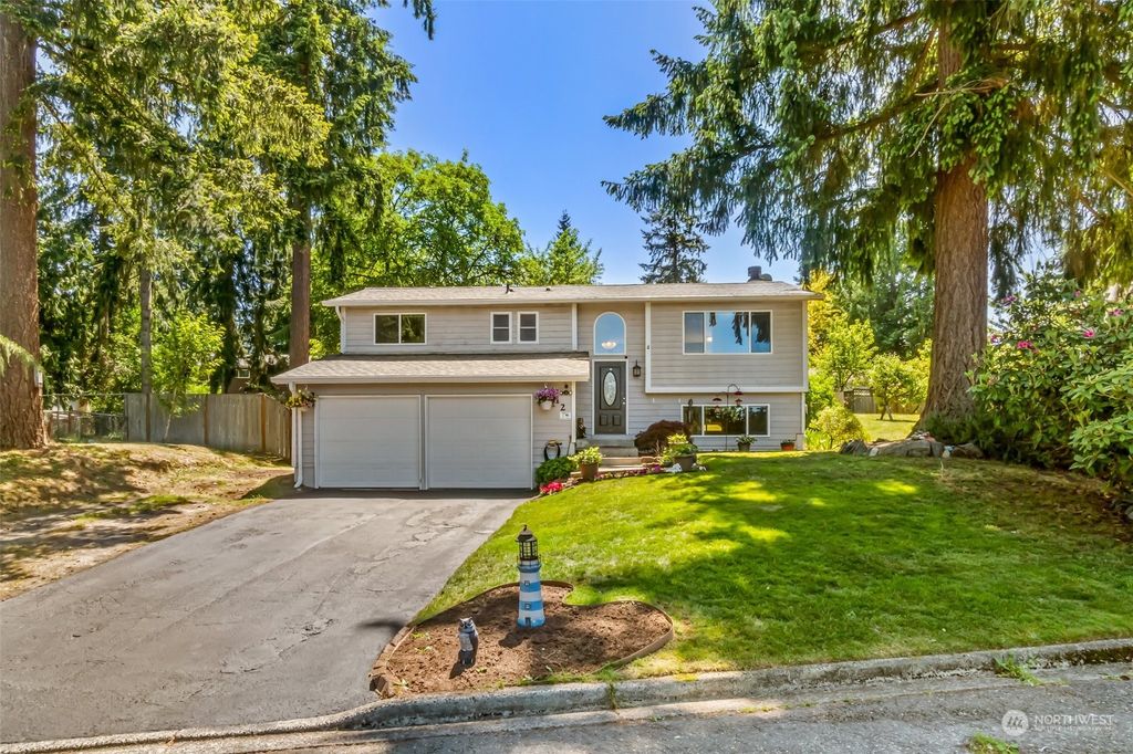 Photo of 612 219th Place SW, Bothell, WA 98021 (MLS # 2074428)