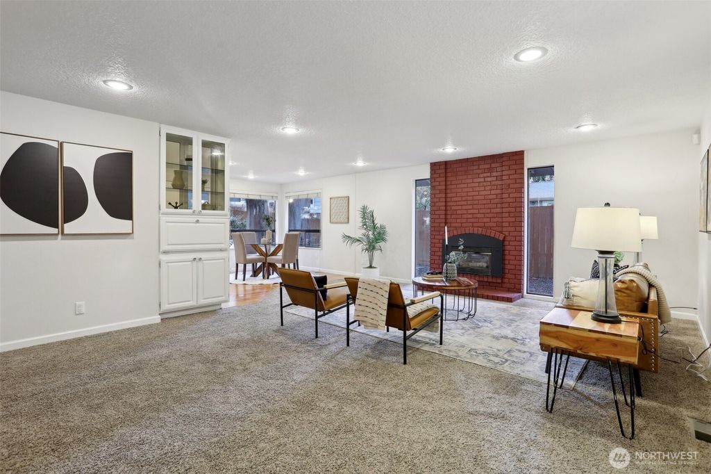 Photo of 12719 NE 80th Lane, Kirkland, WA 98033 (MLS # 2346599)