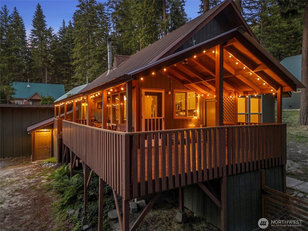 Photo of 3022 Memory Lane, Leavenworth, WA 98826 (MLS # 2550565)