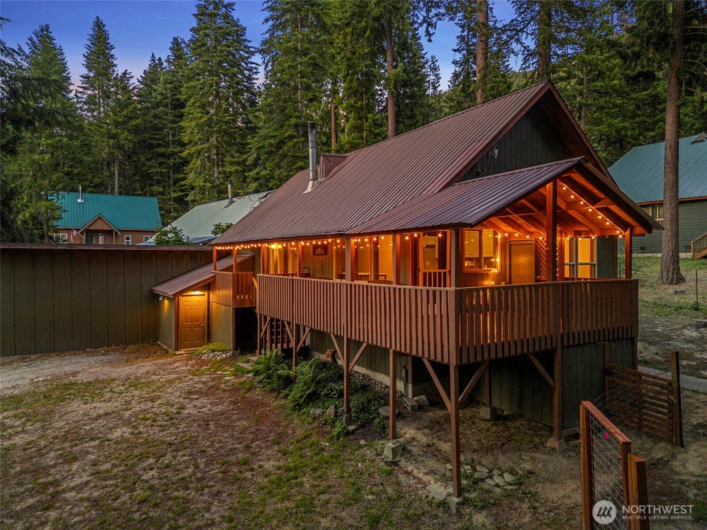 Photo of 3022 Memory Lane, Leavenworth, WA 98826 (MLS # 2550565)