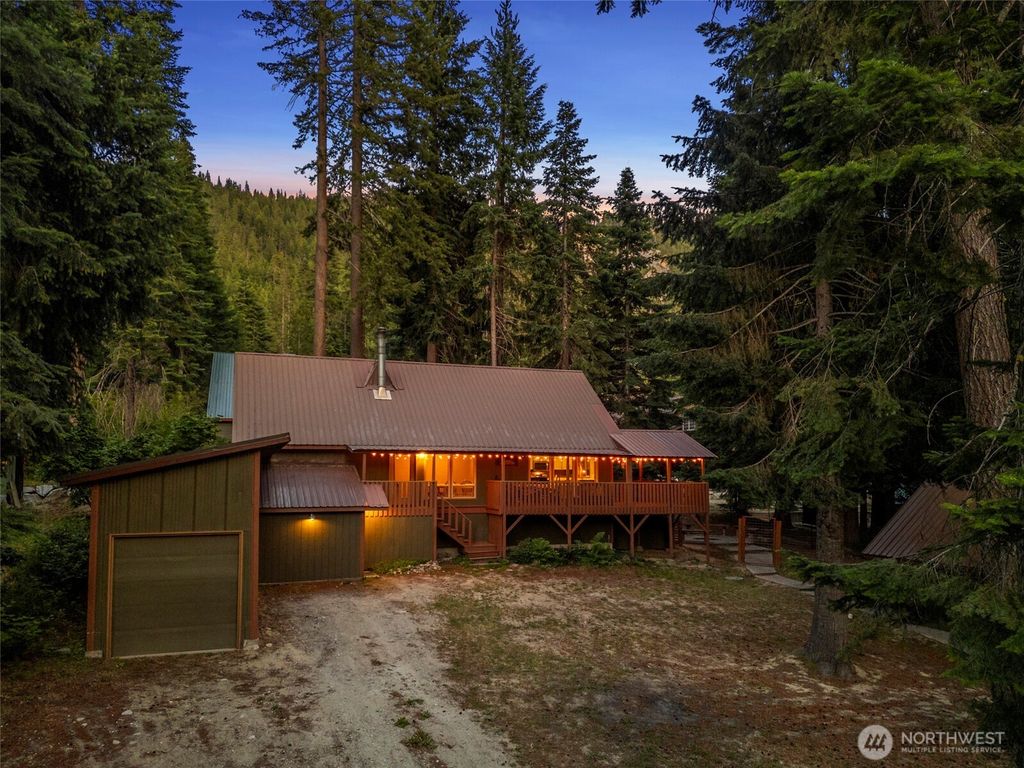 Photo of 3022 Memory Lane, Leavenworth, WA 98826 (MLS # 2550565)