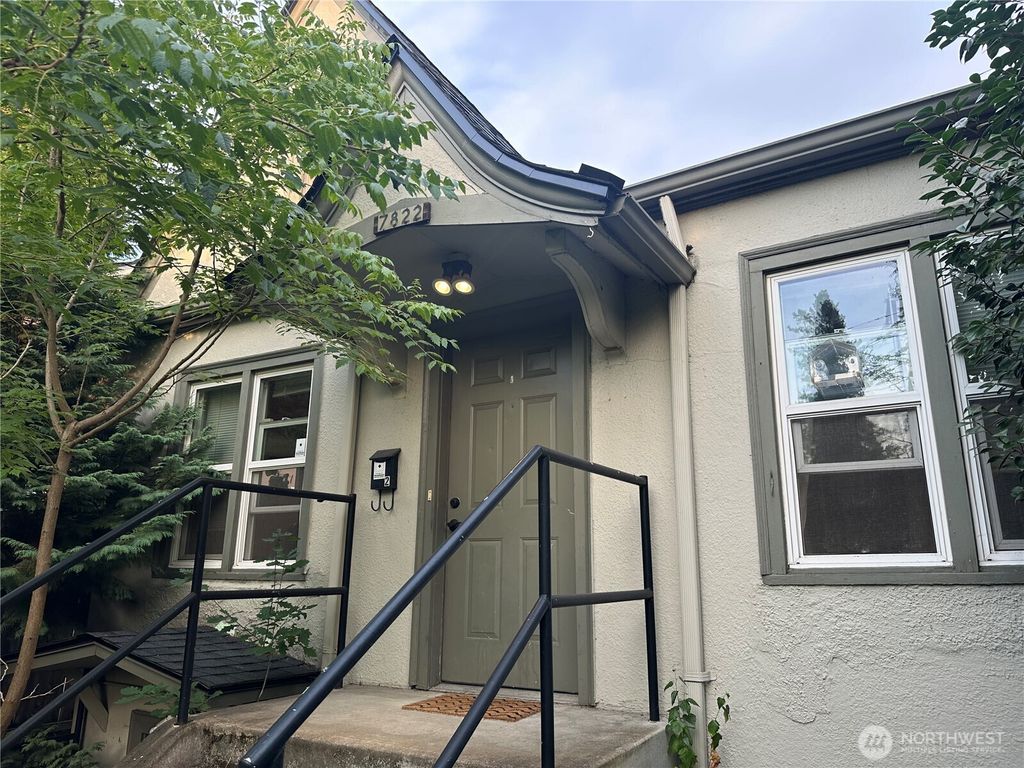 Photo of 7822 NE Lake City Way Way NE, Seattle, WA 98115 (MLS # 2508699)