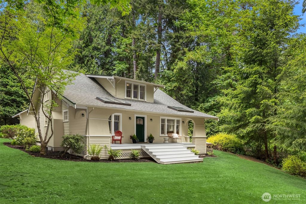 Photo of 14864 Sivertson Road NE, Bainbridge Island, WA 98110 (MLS # 2522019)