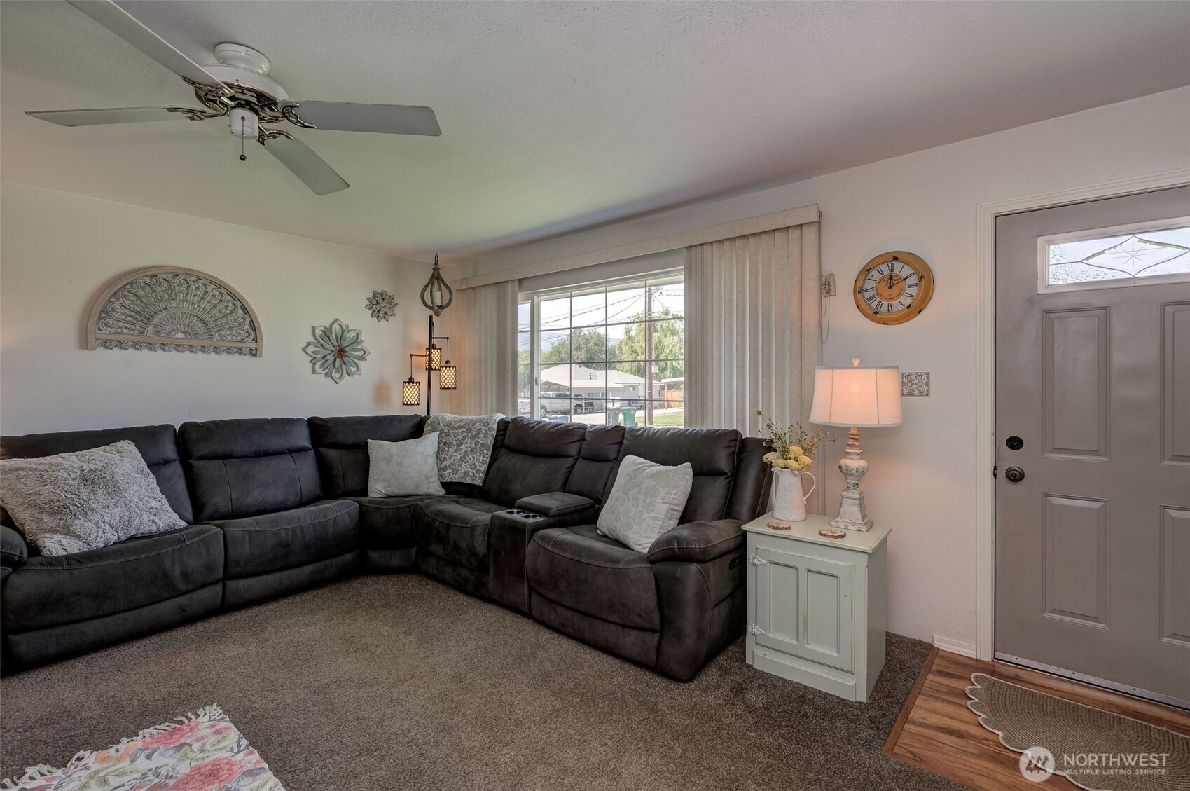 East Wenatchee, Washington 98802, United States, 4 Bedrooms Bedrooms, ,2 BathroomsBathrooms,Residential,Active,183349