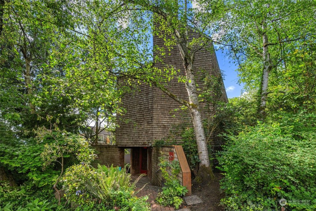 Photo of 3421 E Superior Street, Seattle, WA 98122 (MLS # 2233382)