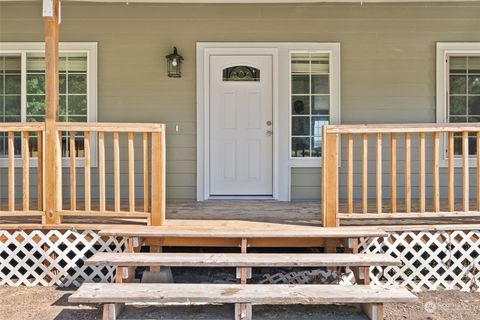 A home in Winlock