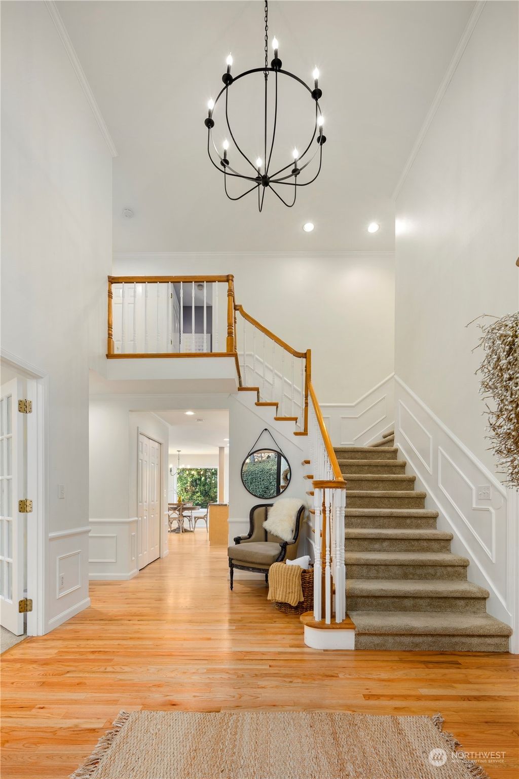 Photo of 22404 SE 18th Street, Sammamish, WA 98075 (MLS # 2031603)