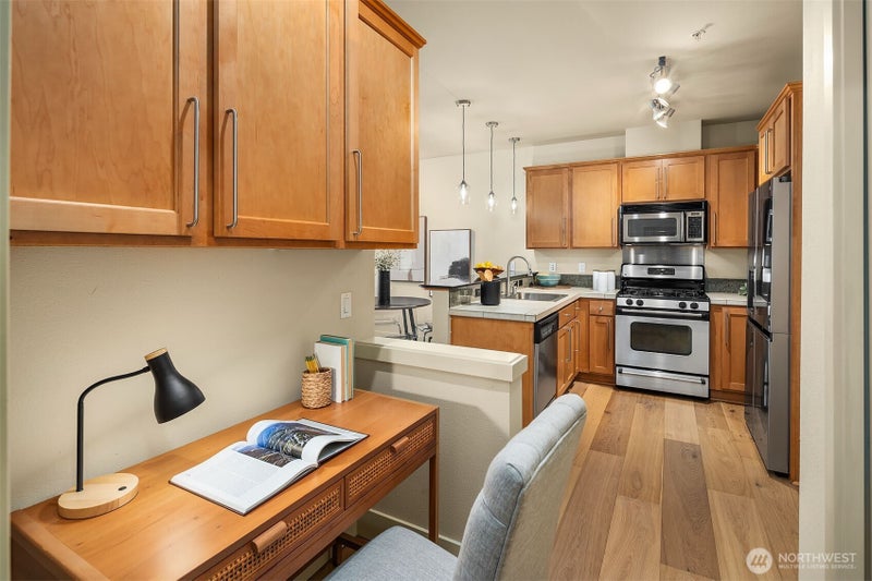 410 NE 70th Street 204