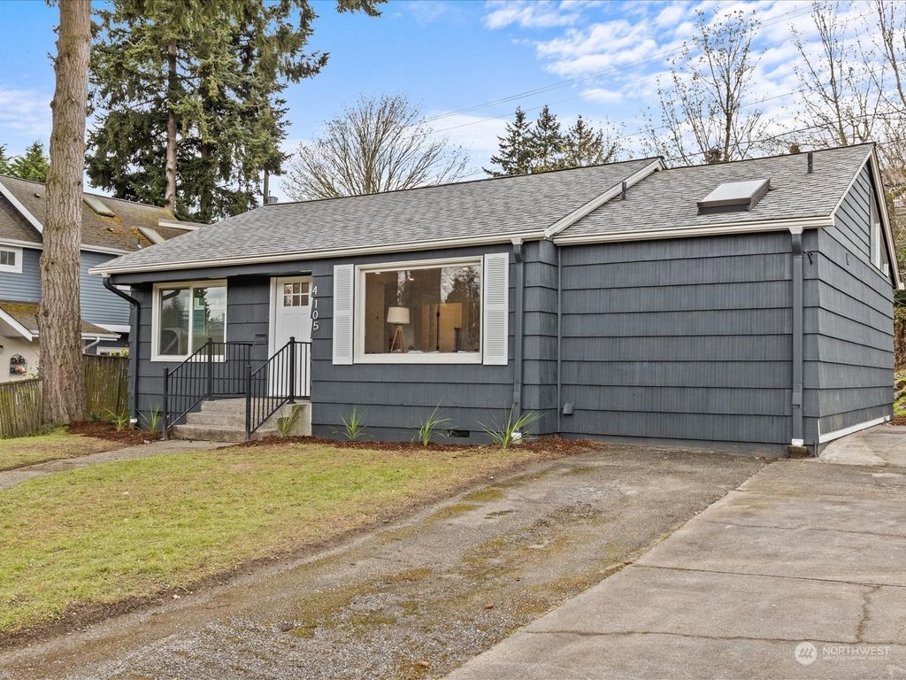 Photo of 4105 47th Avenue SW, Seattle, WA 98116 (MLS # 2216432)