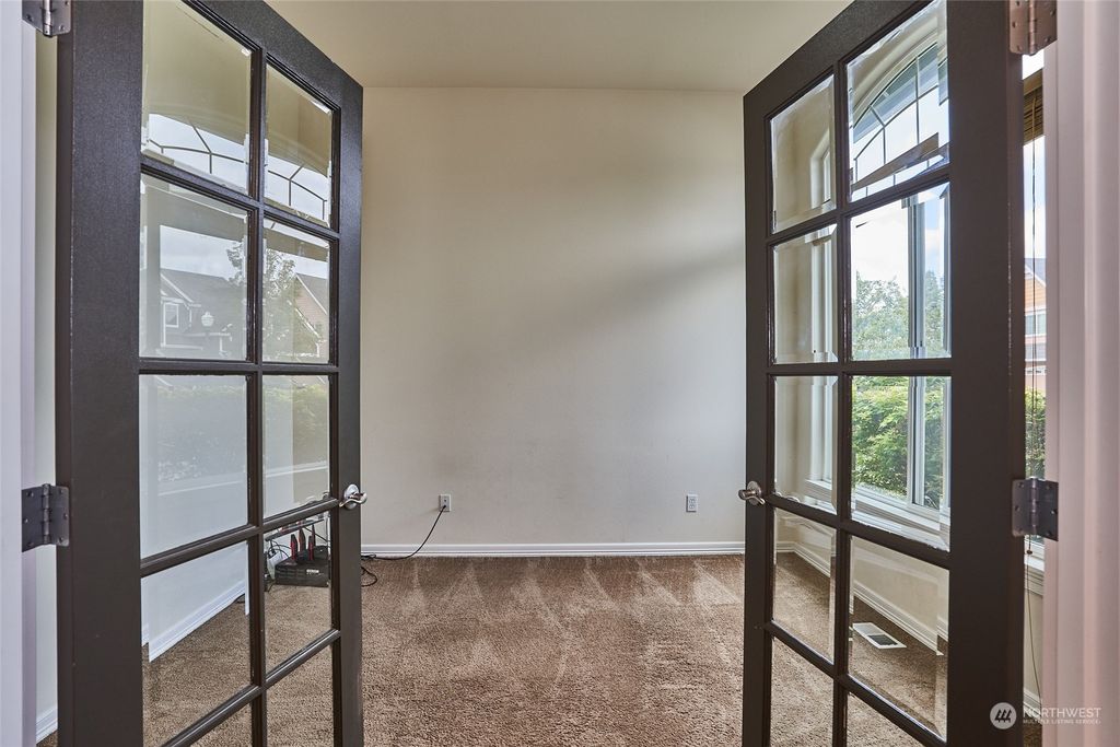 Photo of 22633 SE 270th Pl Pl, Maple Valley, WA 98038 (MLS # 2277241)