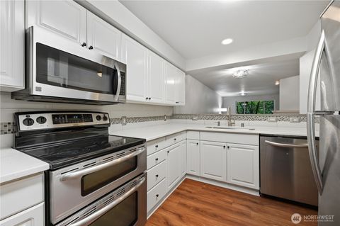 Photo of 2300 Jefferson Avenue NE #D-118, Renton, WA 98056 (MLS # 2432058)