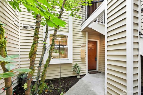 Photo of 2300 Jefferson Avenue NE #D-118, Renton, WA 98056 (MLS # 2432058)