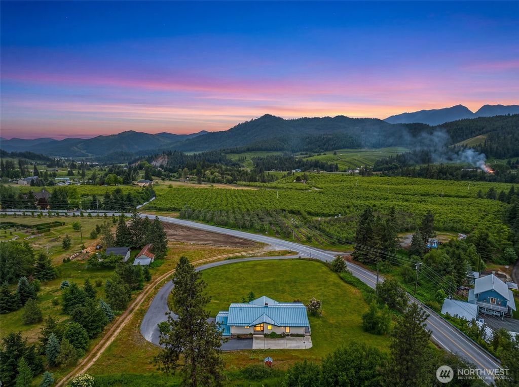 Photo of 9950 North Road, Leavenworth, WA 98826 (MLS # 2516082)