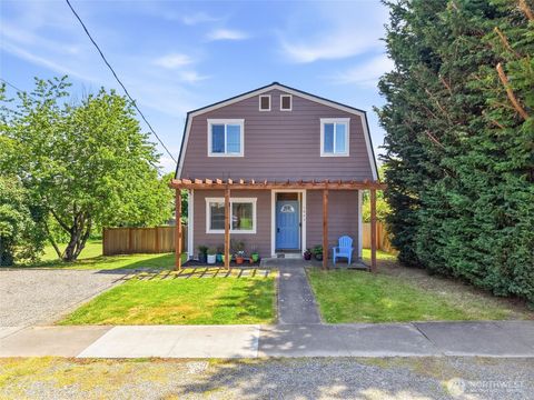 Photo of 1025 S Prospect Street, Tacoma, WA 98405 (MLS # 2520306)