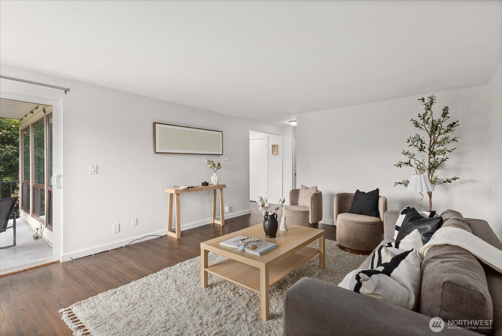 2636 22nd Avenue W 101