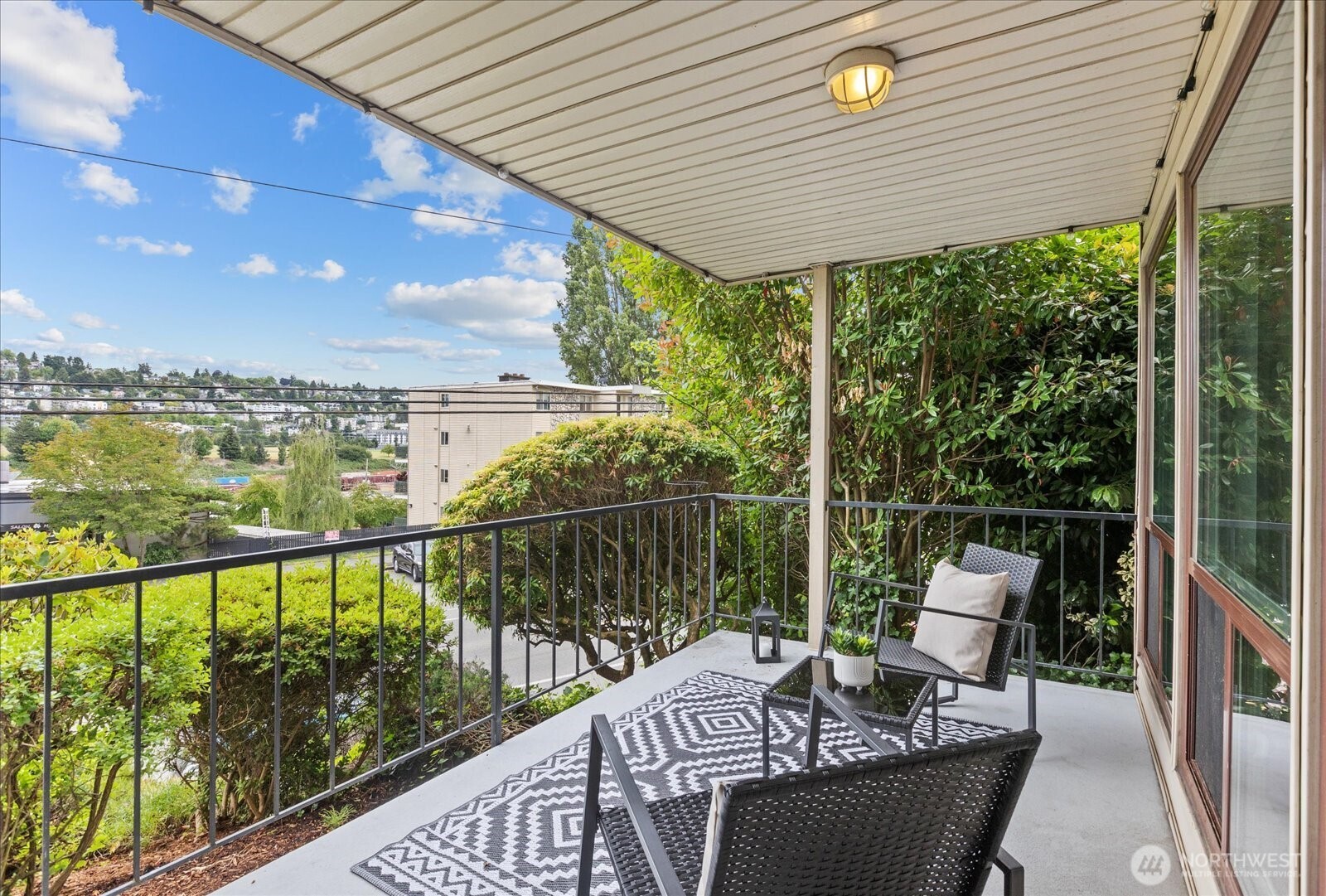2636 22nd Avenue W 101