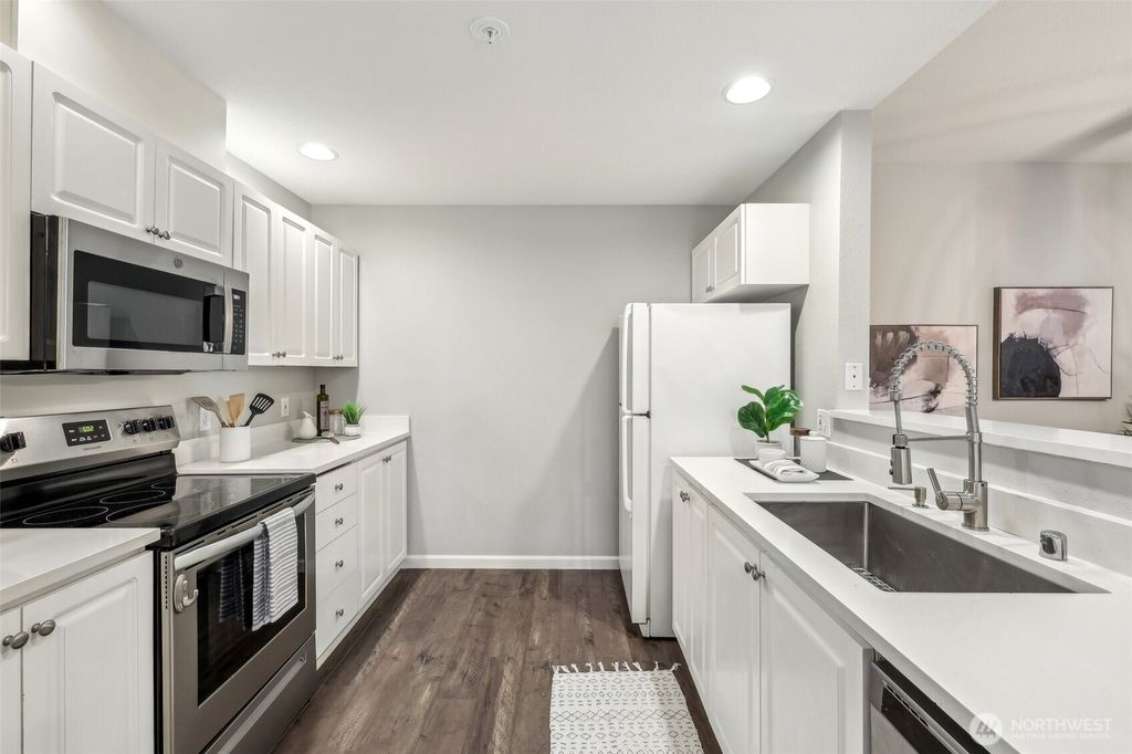 Photo of 2074 Newport Way NW #10-1, Issaquah, WA 98027 (MLS # 2369685)