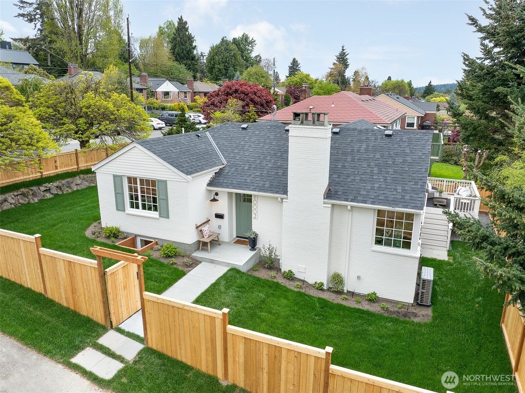 Photo of 10002 9th Avenue NW, Seattle, WA 98177 (MLS # 2515529)