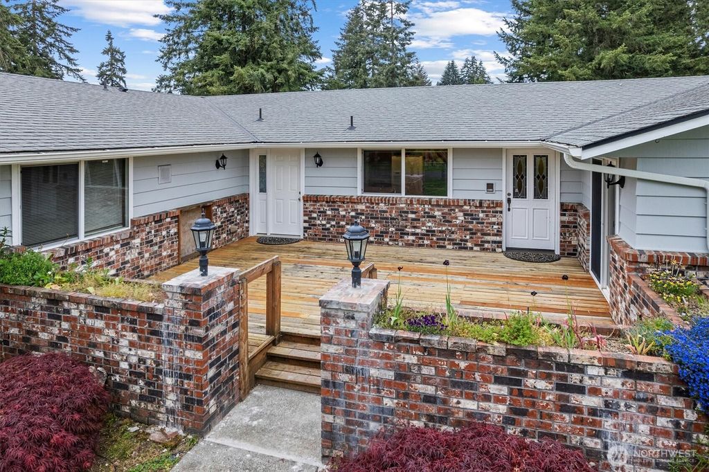 Photo of 8011 188th Avenue SW, Rochester, WA 98579 (MLS # 2523191)