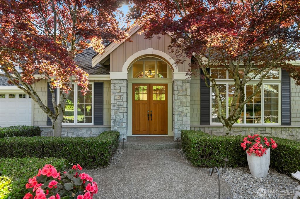 Photo of 6609 Cascade Avenue SE, Snoqualmie, WA 98065 (MLS # 2398006)