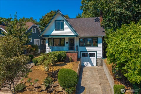 Photo of 319 29th Avenue, Seattle, WA 98122 (MLS # 2527126)