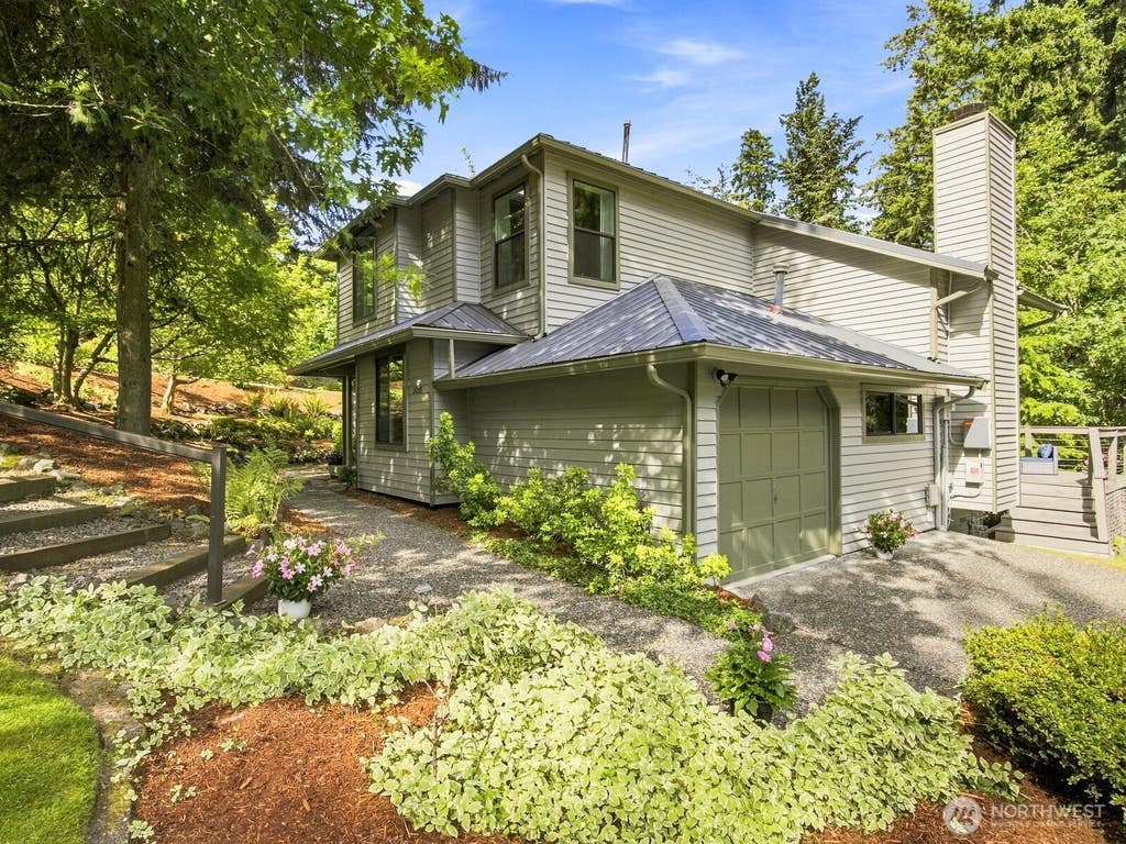 Photo of 5018 97th Place SW, Mukilteo, WA 98275 (MLS # 2555993)