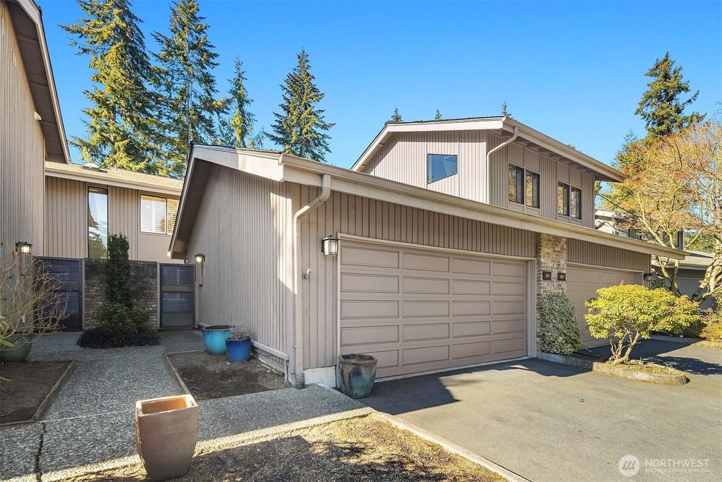 Photo of 151 141st Place NE #110L, Bellevue, WA 98007 (MLS # 2332323)