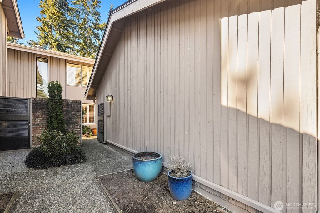 Photo of 151 141st Place NE #110L, Bellevue, WA 98007 (MLS # 2332323)