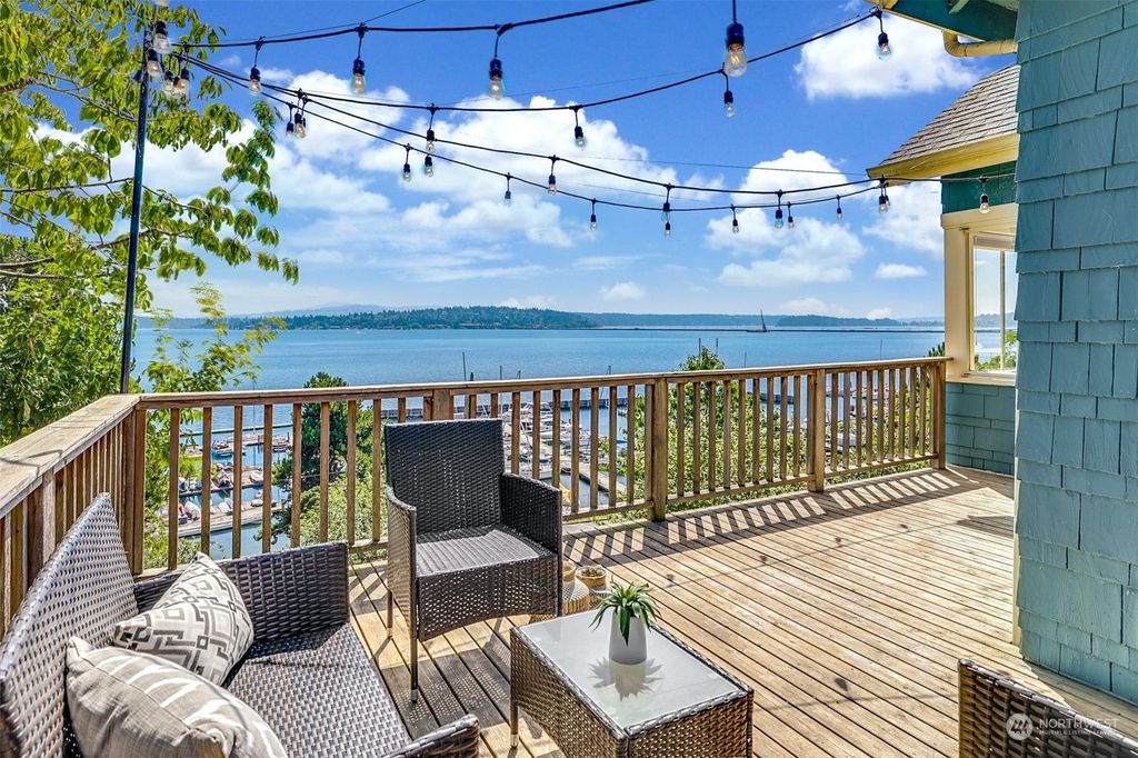 Photo of 335 Lake Washington Boulevard, Seattle, WA 98122 (MLS # 2132323)