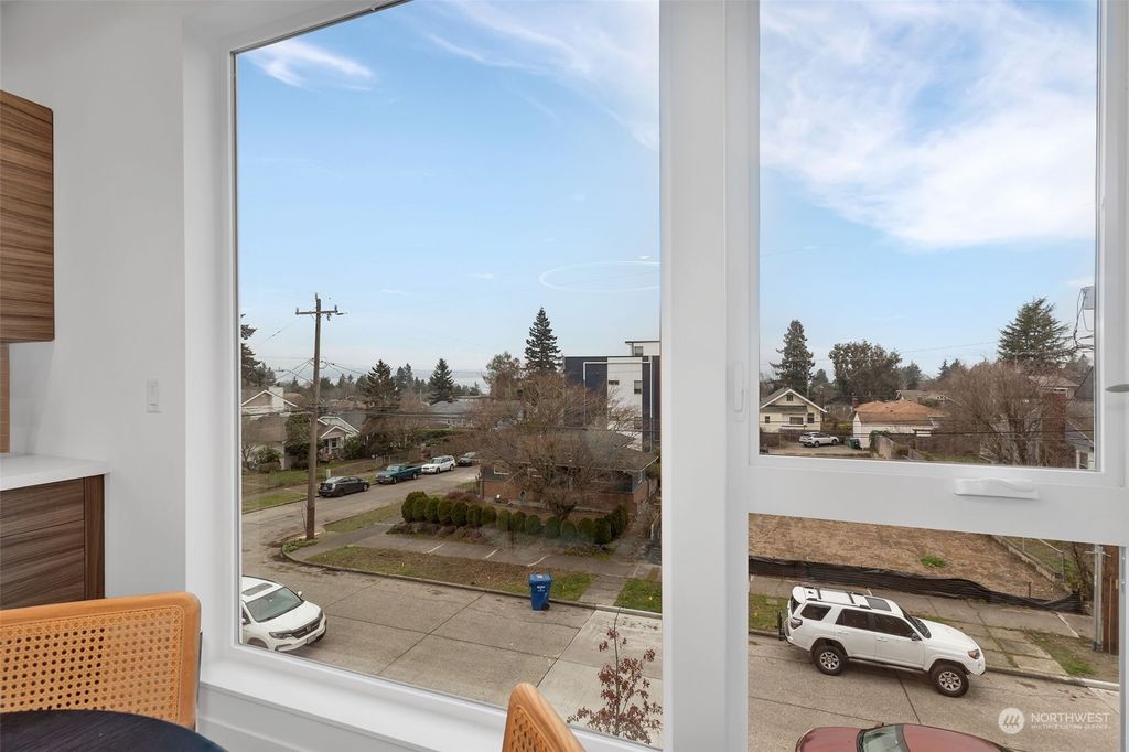 listing image 9365923873716479500