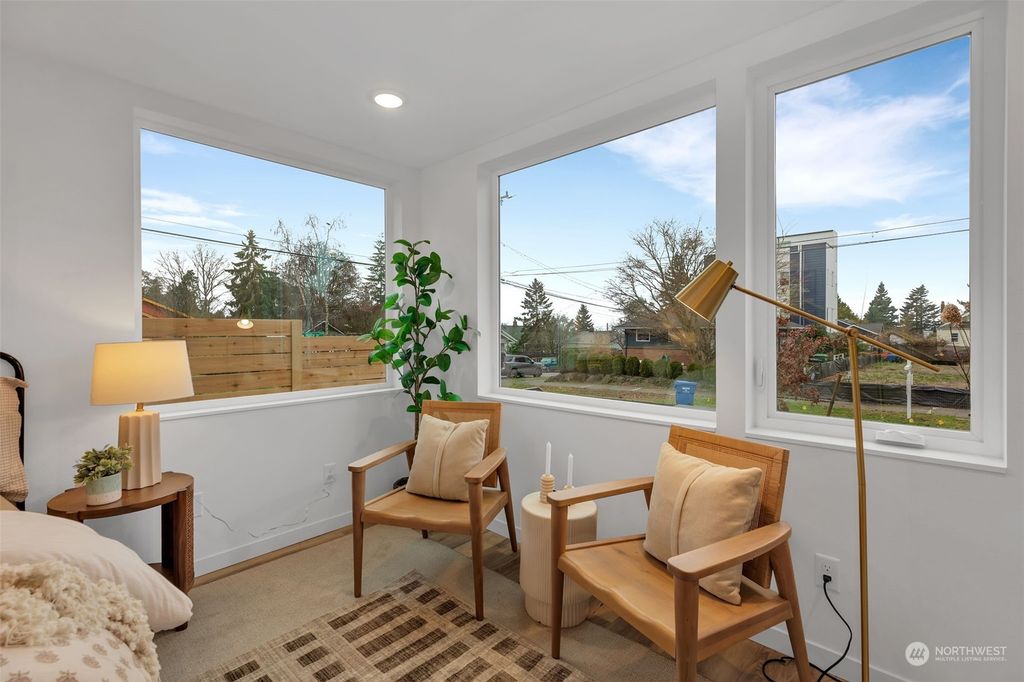 listing image 9366815987680381221