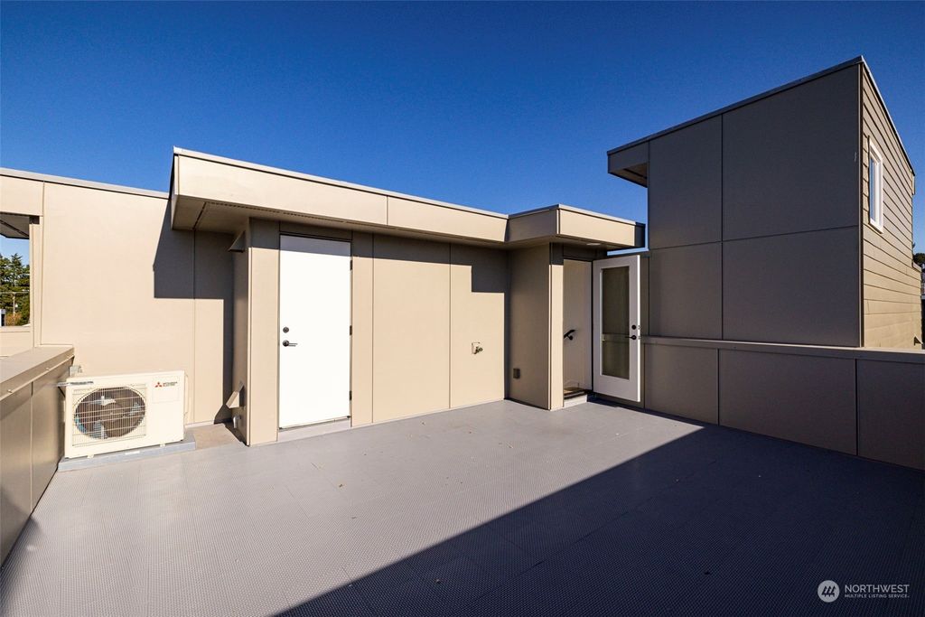 listing image 9365175378784862316