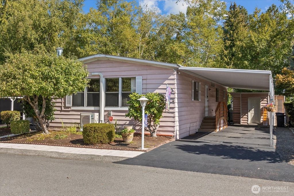 Photo of 815 124th St St SW #133, Everett, WA 98204 (MLS # 2438674)