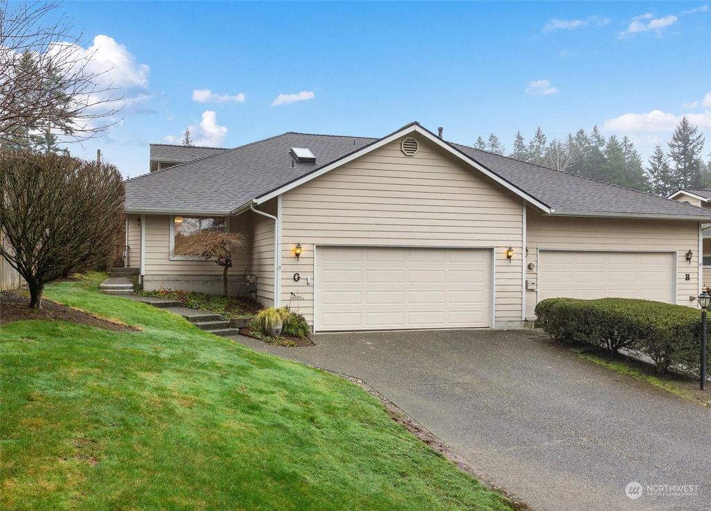Photo of 13911 13th Drive SE #G, Mill Creek, WA 98012 (MLS # 2189573)