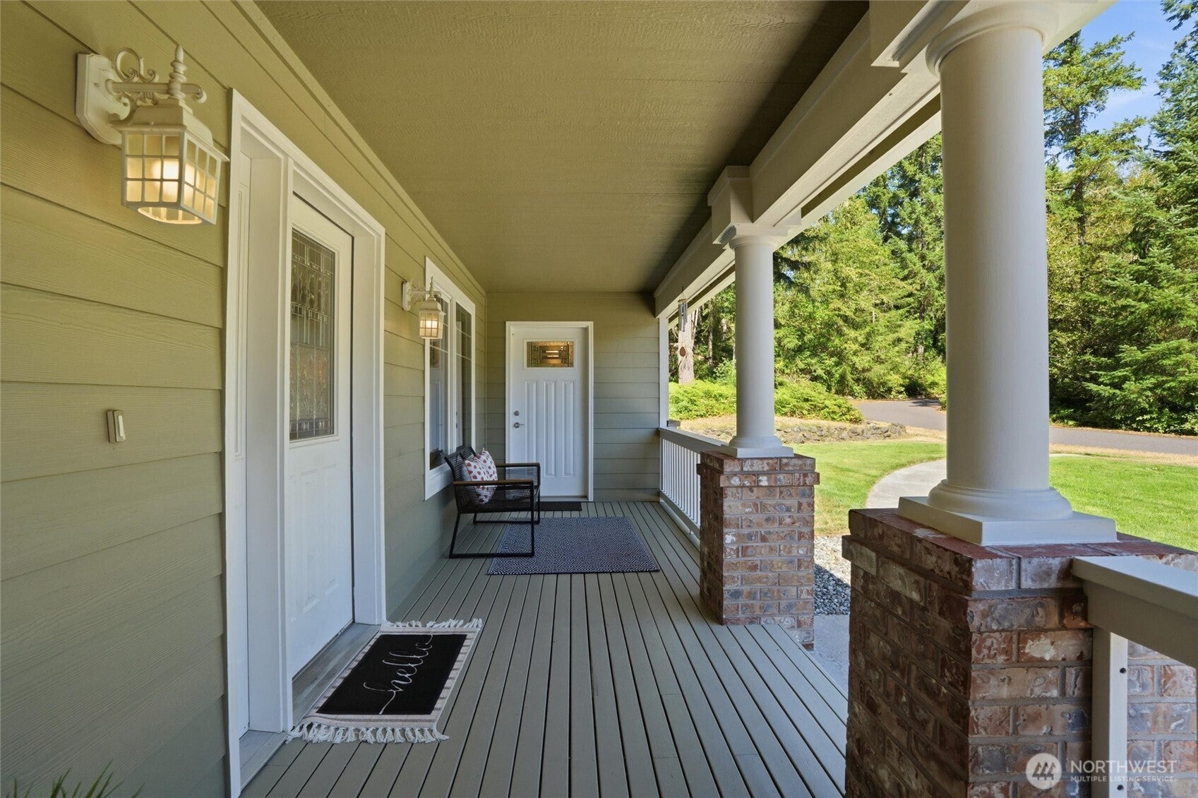 895 NW Pioneer Hill Road