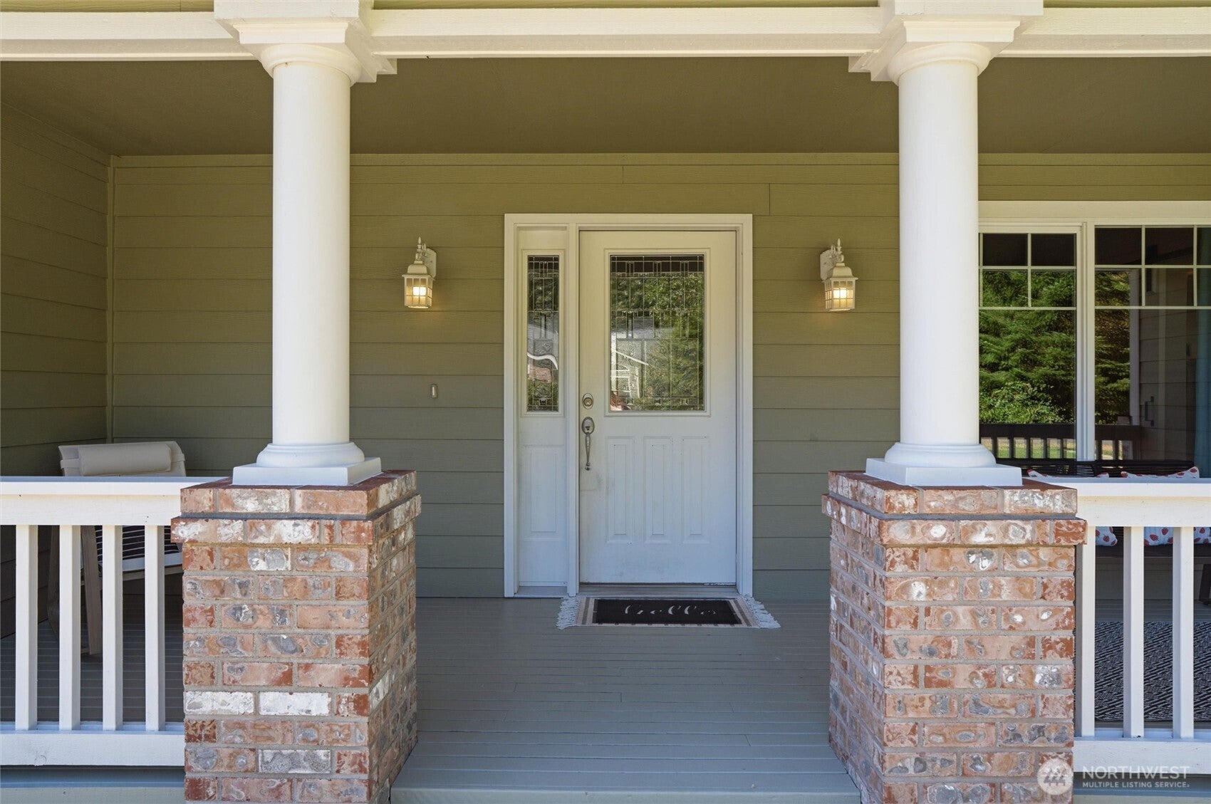 895 NW Pioneer Hill Road