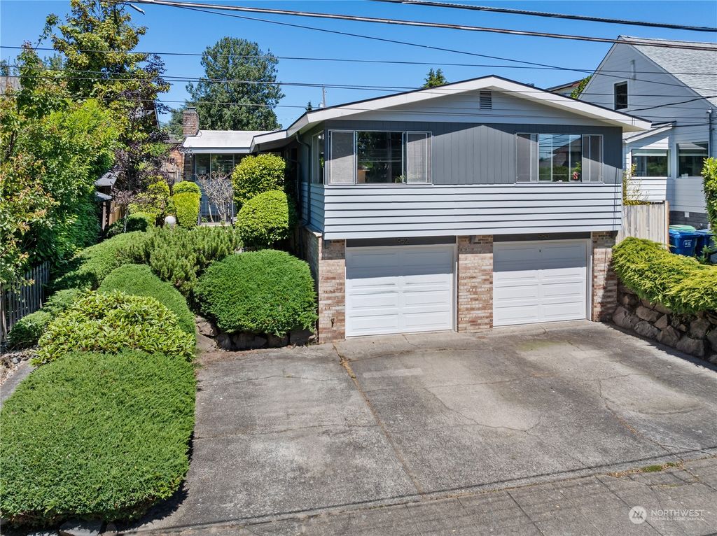 Photo of 950 NW 60th Street, Seattle, WA 98107 (MLS # 2250605)