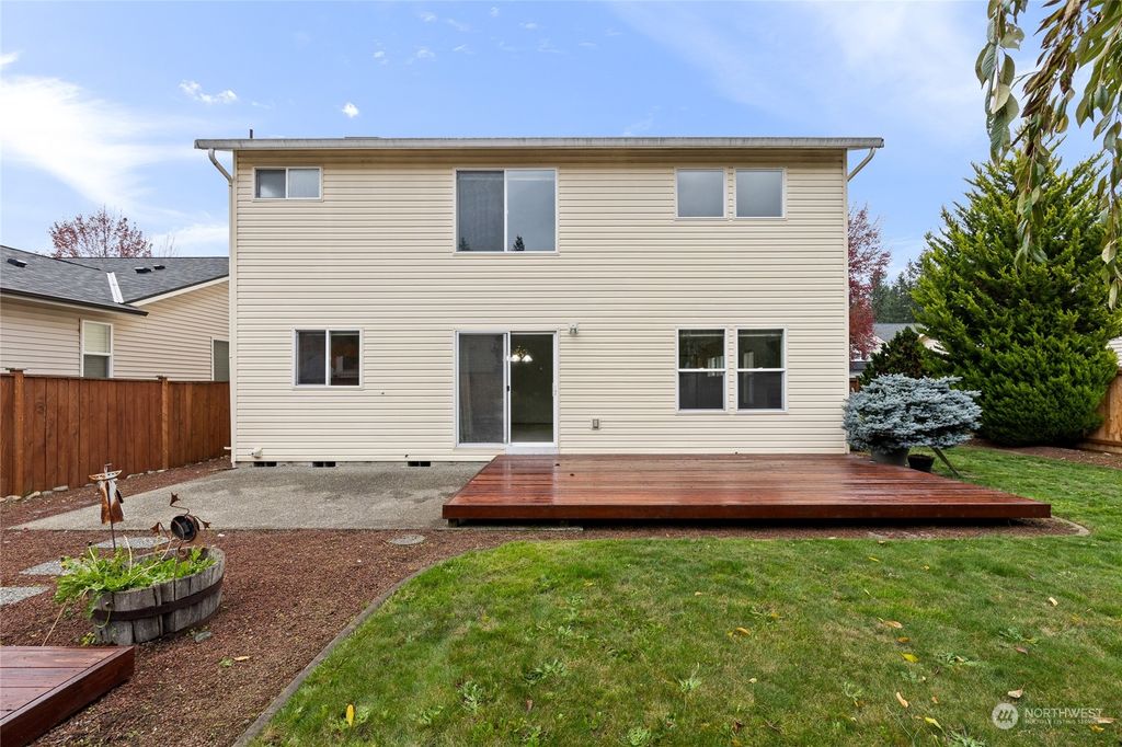 listing image 9367296555753915006