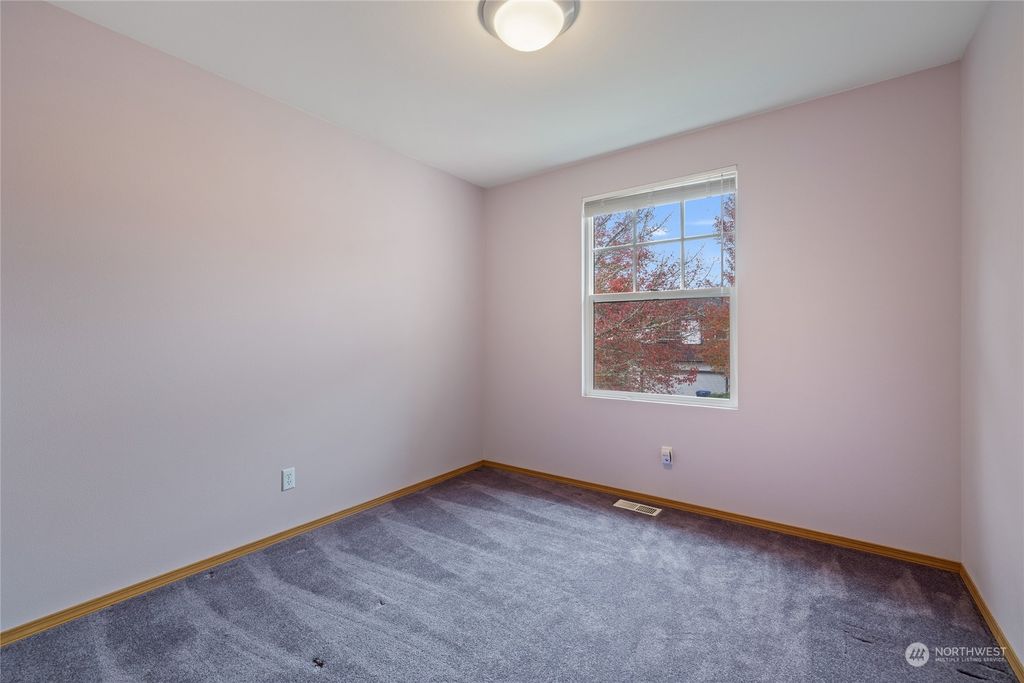 listing image 9365663125251171980