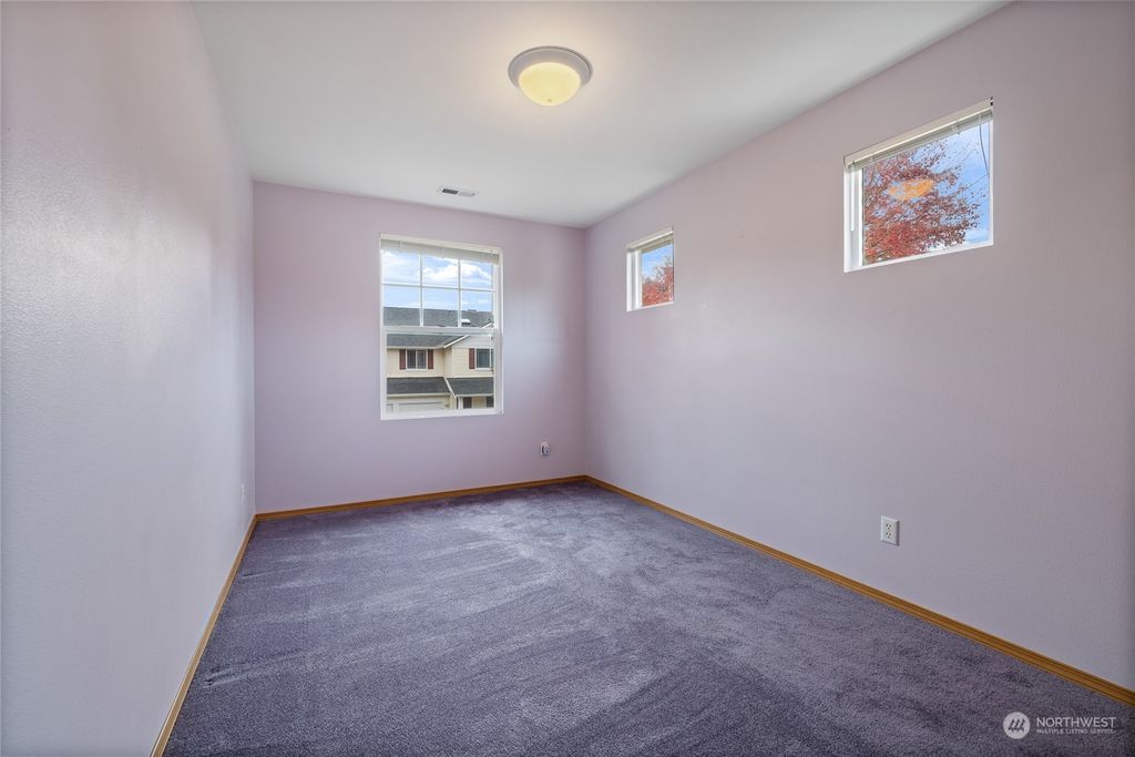 listing image 9369340187287348519
