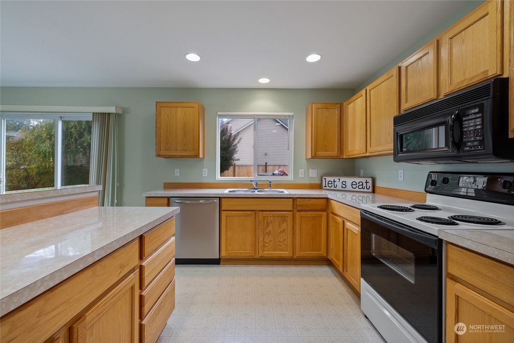 listing image 9364052630444310544