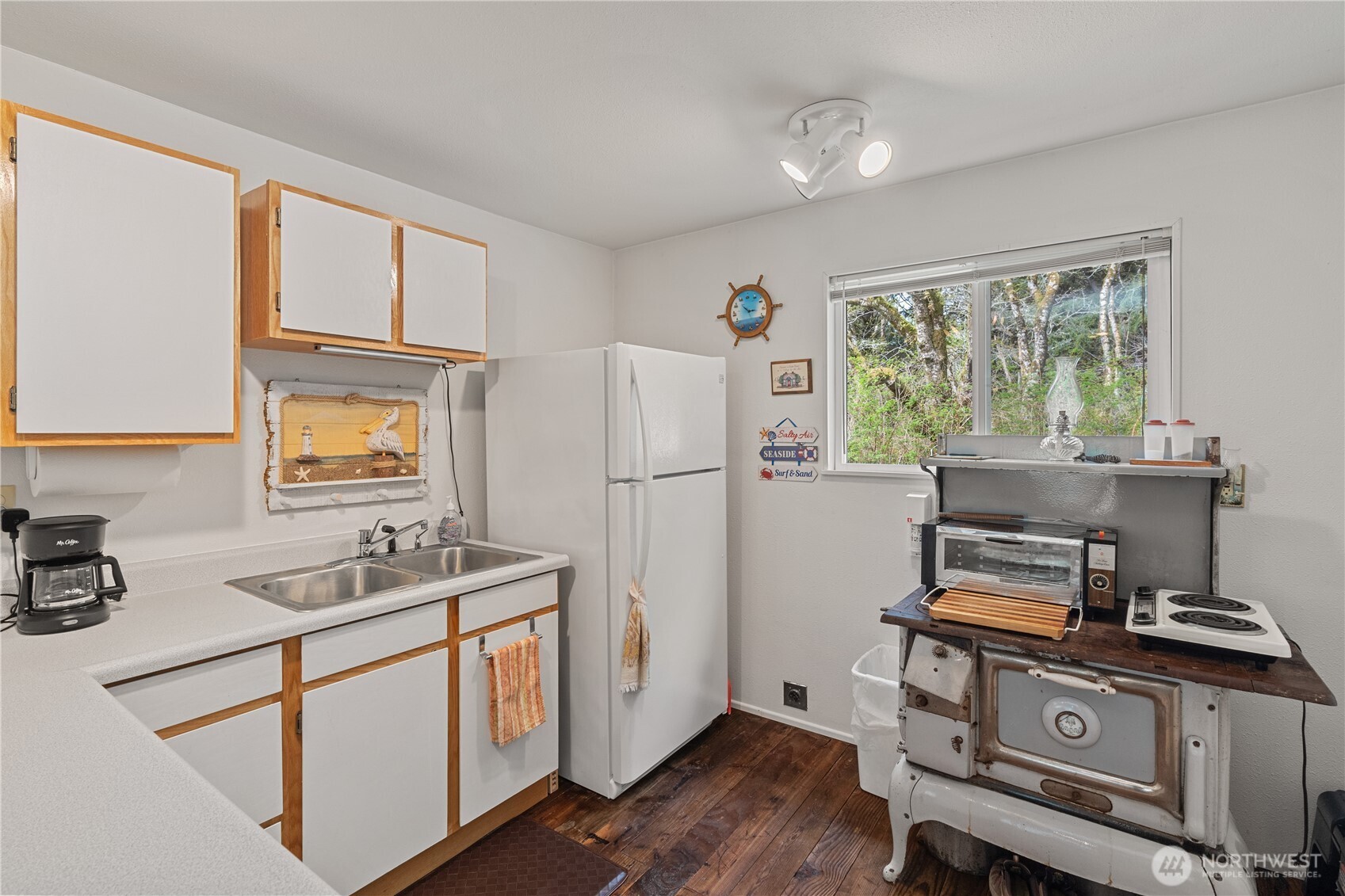 14 Chabot Road