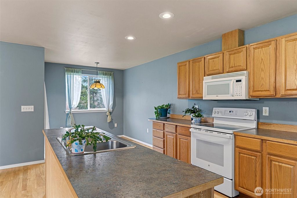 Photo of 12015 60th Street NE, Lake Stevens, WA 98258 (MLS # 2342157)